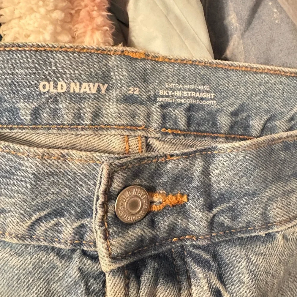 Old Navy Light Blue Distressed wide leg Jeans - Picture 3 of 3